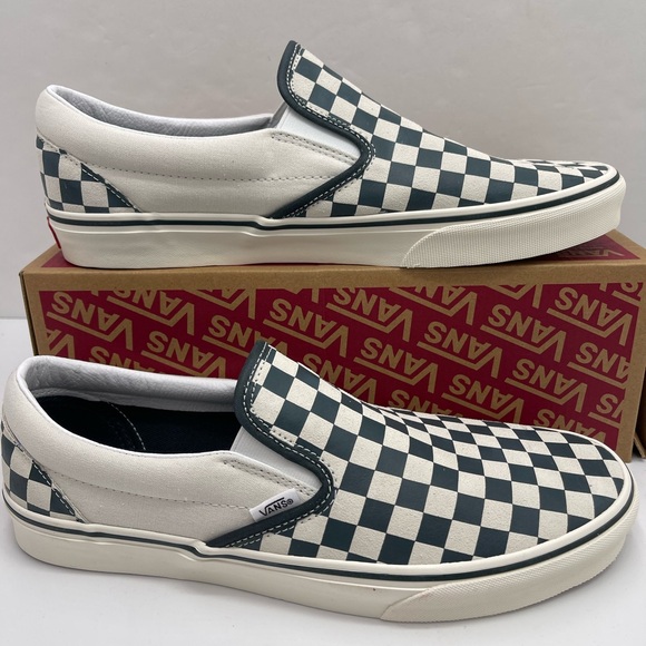 Vans Men's Classic Slip-OnCheckerboard Green/True White VN000BVZBGN Sneakers